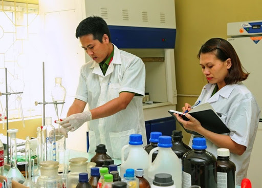 Người giám định tư pháp theo vụ việc trong lĩnh vực tài chính cần đáp ứng những tiêu chuẩn nào?